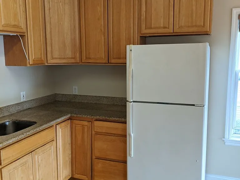 1013 Fair Oaks Ave. — Photo 10