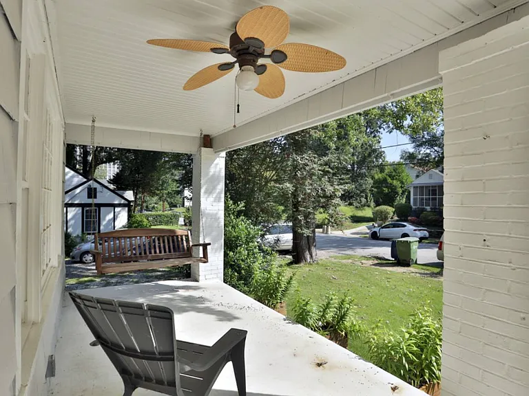 1190 Atlantic Dr NW — Photo 41
