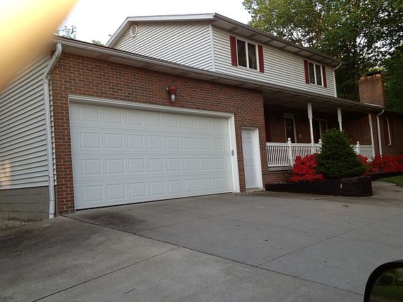 3rd image of 207 Munroe Falls Ave