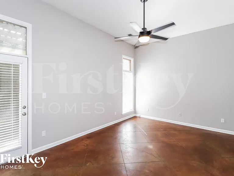 6732 Stone Garden Dr — Photo 8
