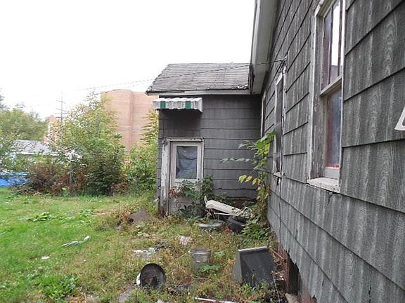 5th image of 803 N Wasson St