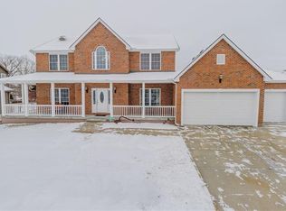 1724 Cambridge Cir, Kearney, MO 64060