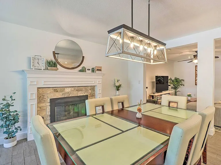 411 Ramble Ln — Photo 4