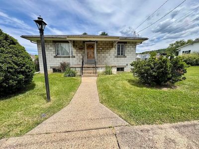 407 Vine St, Connellsville, PA, 15425