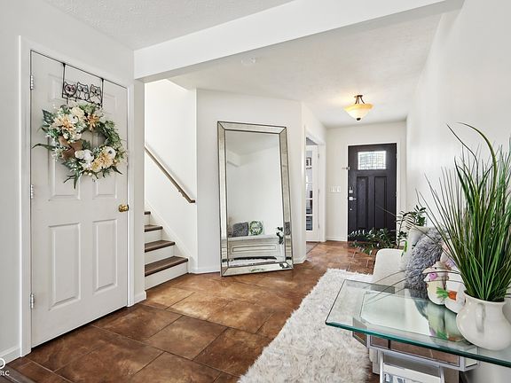 4th image of 11020 Gresham Pl