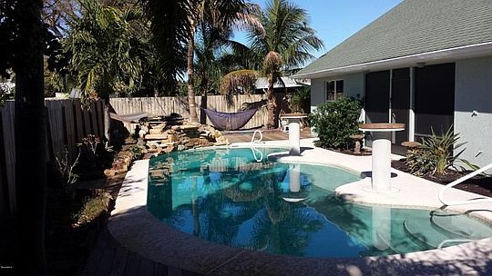 2nd image of 616 Poinsetta Dr