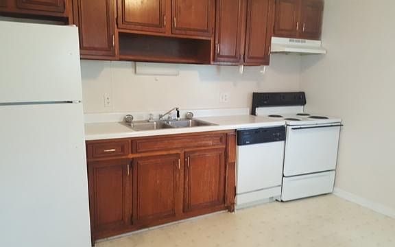 3rd image of 783 Timberlake Dr APT C
