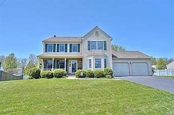 1st image of 2653 Lynnwood Dr