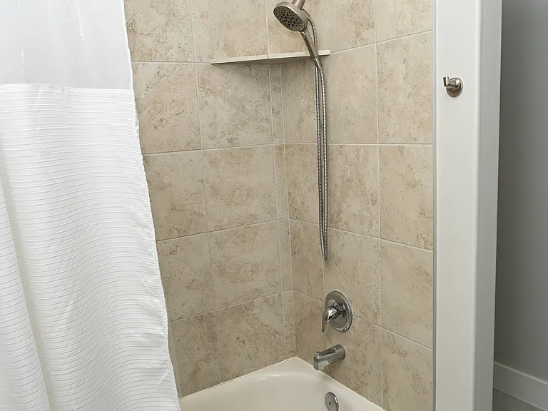 1254 W 290 South Amber Flds — Photo 16