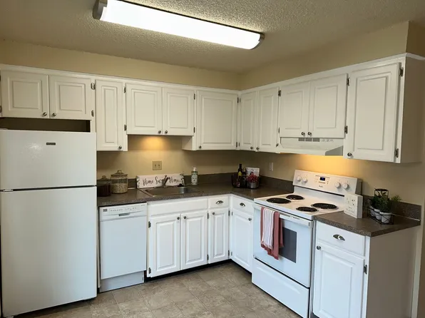 The Village at Monroe, 7946 SE Monroe St #7962, Portland, OR 97222
