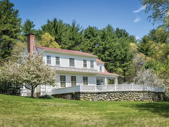 31 Cruft Ln, Harvard, MA 01451