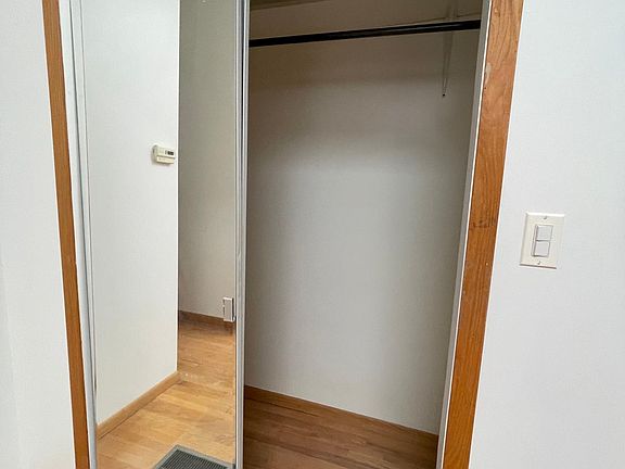 4th image of 2993 S Archer Ave #3