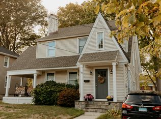 30 Maplewood Rd, New Haven, CT 06515