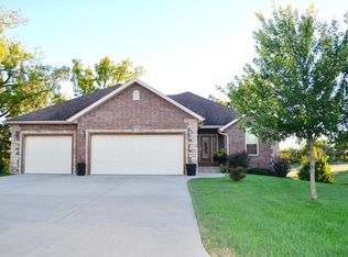 5385 S Love Ct, Springfield, MO 65810