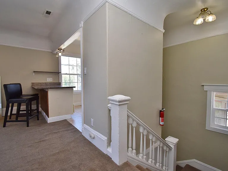 2214 Ashby Ave — Photo 15