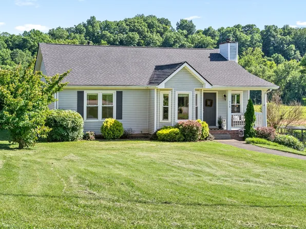 714 W Creek Dr, Clarksville, TN 37040