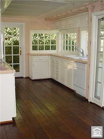 2nd image of 8731 Hummingbird Ave