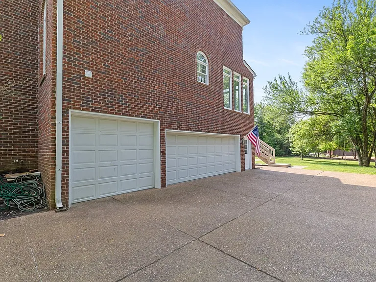 9435 Norwood Dr — Photo 64