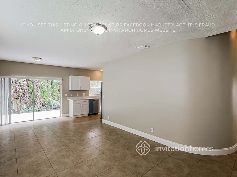 3939 Jasmine Ln — Photo 8