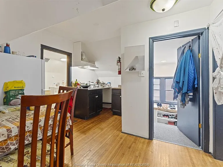 3060 Sandwich St #1 — Photo 23