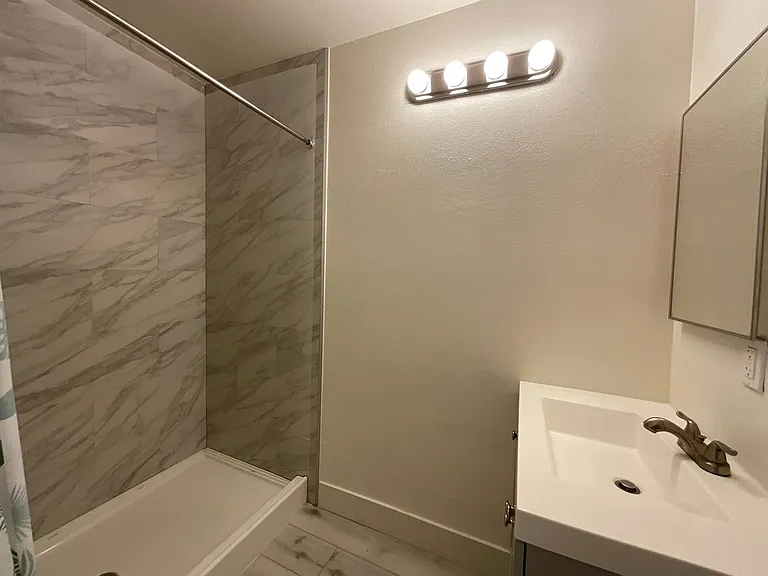 15345 Murray Ave — Photo 21