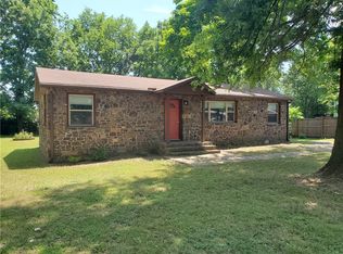 89 Old Depot Rd, Farmington, AR 72730