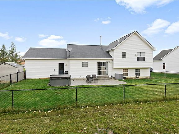 2nd image of 41 Barkwood Ln