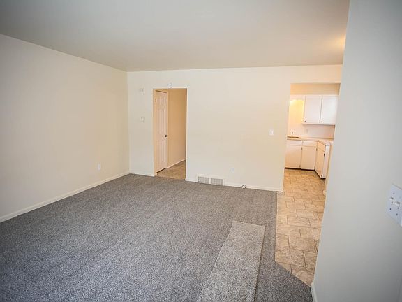 4th image of 2658 E Rick Dr
