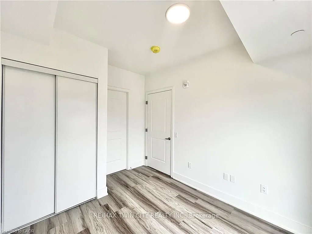 1 bed, $1,975 — Photo 2