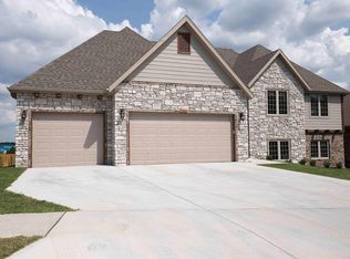 5364 S Faust Ave, Springfield, MO 65810