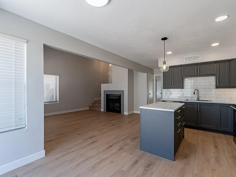 1535 N Horne #55 — Photo 11
