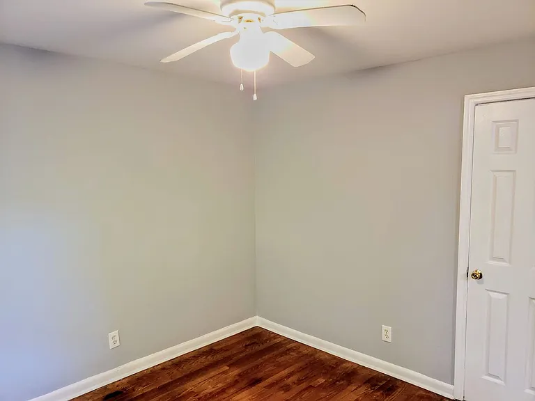 1596 Line Cir — Photo 20