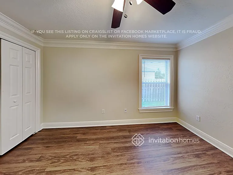 1772 SW Lofgren Ave — Photo 16