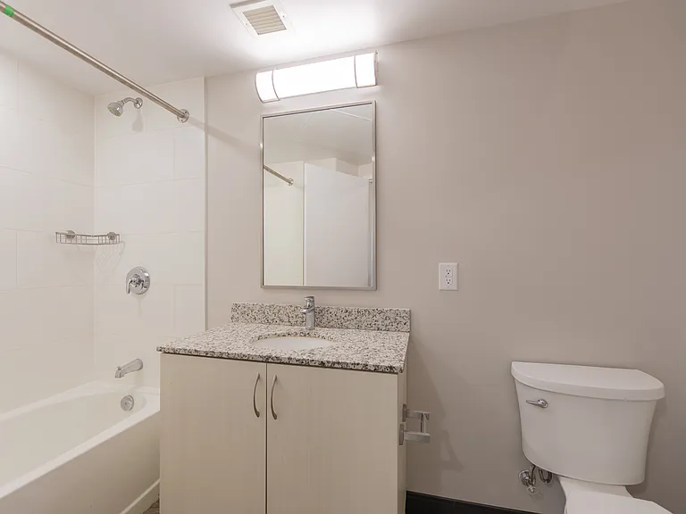 2346 Weston Rd — Photo 43