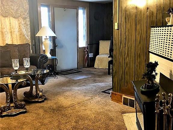 2nd image of 140 Wakefield Ave
