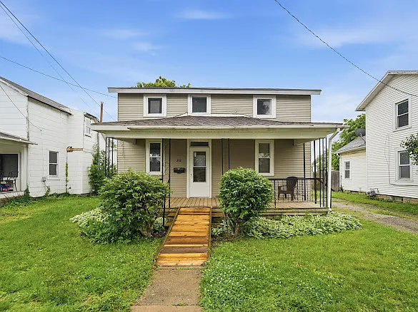 212 Spruce Dr