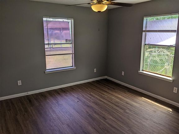 4th image of 9303 Bella Pine Ct