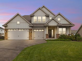 9542 Junco Rd N, Lake Elmo, MN 55042