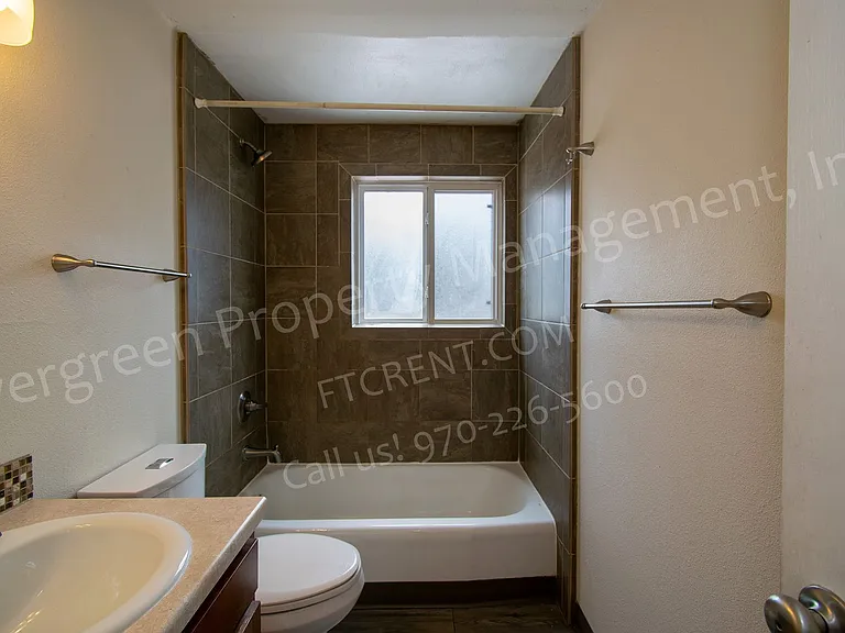 Mosher Manor — Photo 12