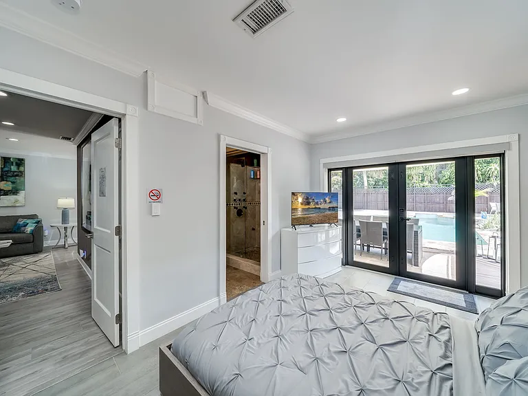 1512 NE 17th Way — Photo 10