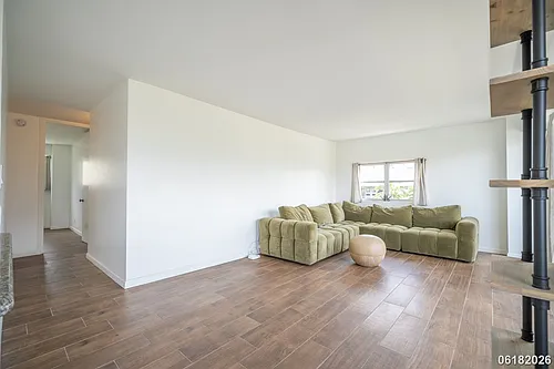 2085 Ala Wai Blvd Photo 1