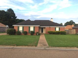 450 Azalea Cv, Byram, MS 39272