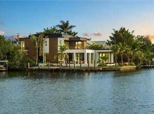 1100 Sandpiper St, Naples, FL 34102