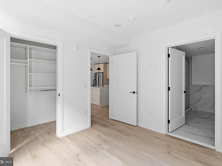 208 Vine St #2C — Photo 2