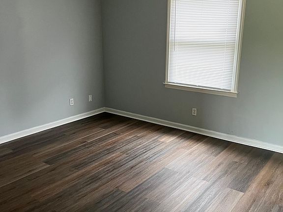 2nd image of 1009 Westover Dr #B