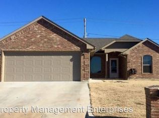 1320 Ridgeway Dr, Moore, OK 73160