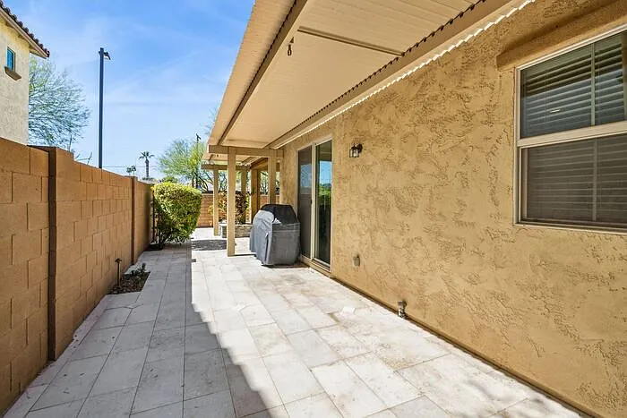 211 E Brinley Dr — Photo 45
