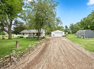 2307 Kellogg Rd, Ionia, MI 48846