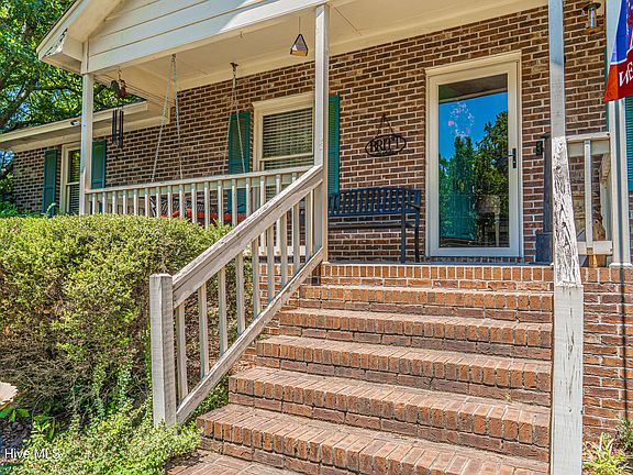 5th image of 120 Amber Way