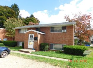 233 4th Dr NW APT 2, New Philadelphia, OH